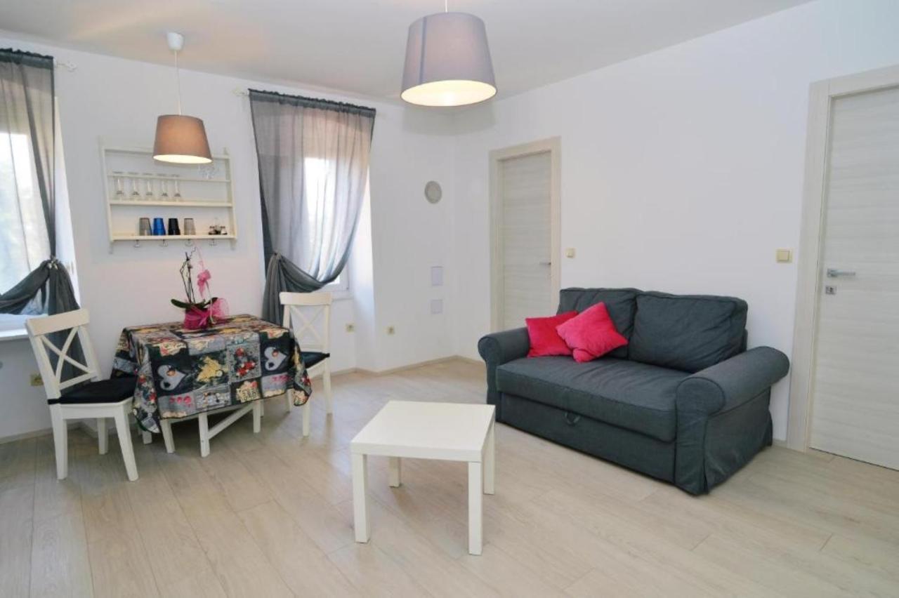 Apartments Knezgrad Lovran Bagian luar foto